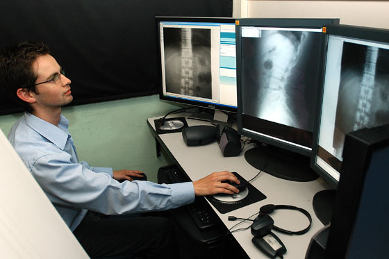 SISTEM EXPERIMENTAL. TELEMEDICINA salvează pacienţii din DELTĂ