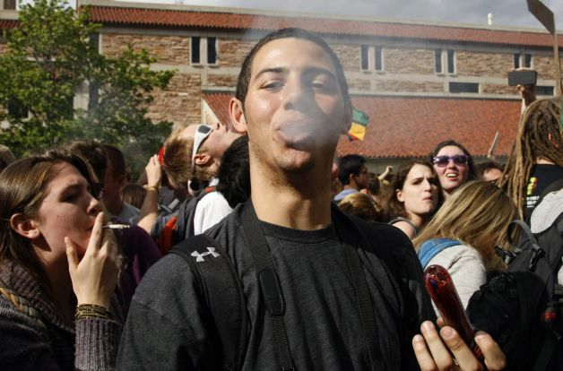 Temele americanilor: ruletă, marijuana şi căsătoriile gay