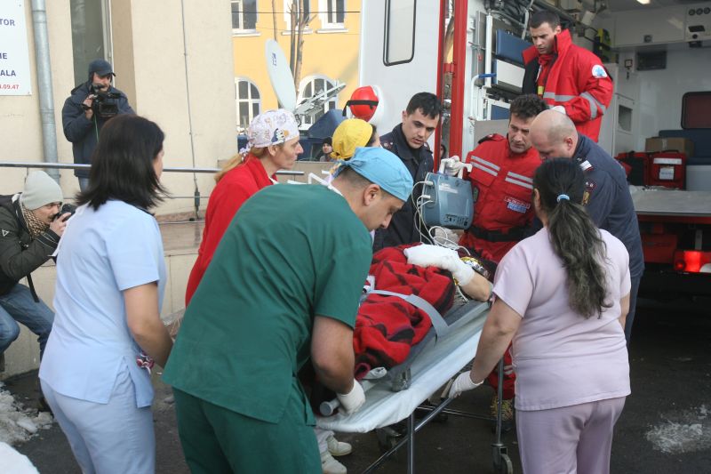 ANCHET? în „SPITALUL GROAZEI” de la Slatina. A venit cu degetele t?iate, dar a murit de infarct