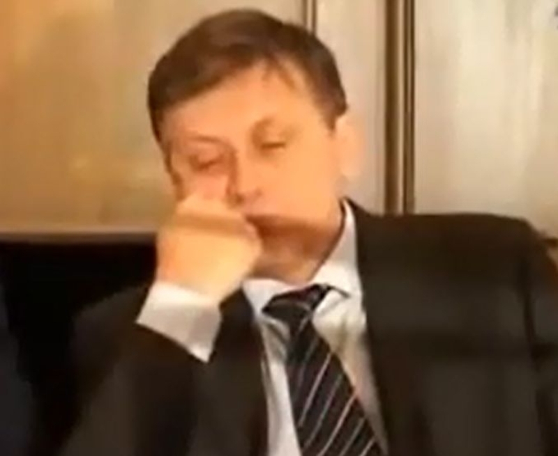 Antonescu, nou atac la T?riceanu: Este dramatic c? ?i-a pierdut memoria în campanie