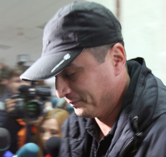B?taie pe copilul lui Cioac?. Poli?istul vrea în libertate