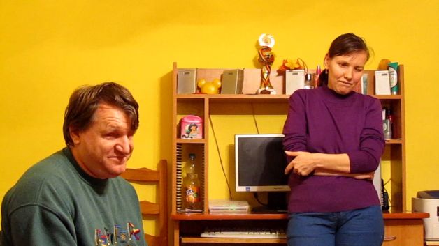 Caz emo?ionant: o familie de orbi are o comoar? în cas?