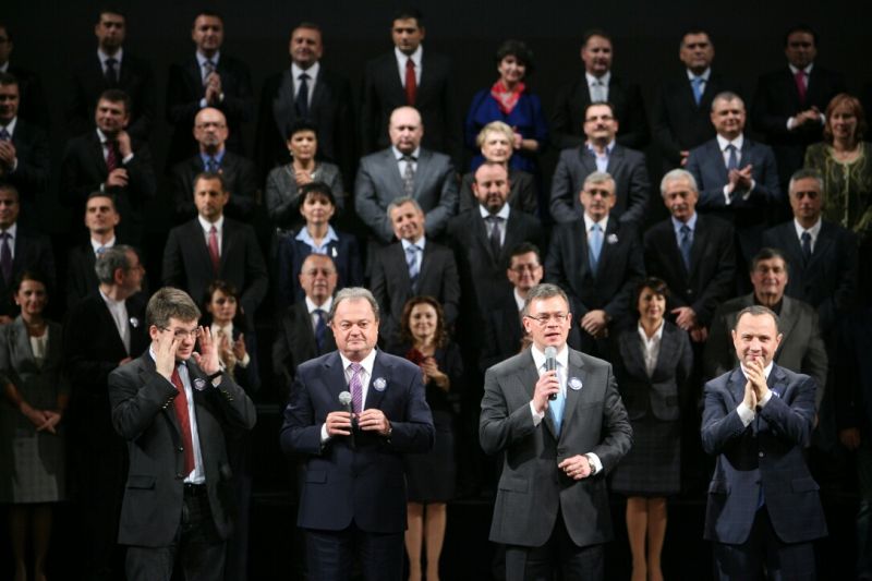 CINE câ?tig? la loteria redistribuirii: Blaga, Anastase, Udrea, Boagiu, St?ni?oar?