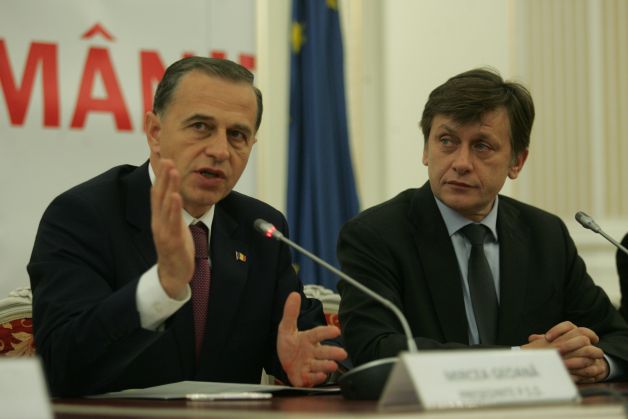 De ce au cântat Ponta ?i Antonescu aria tr?d?rii