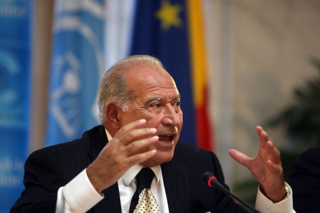 DEZBATEREA ZILEI: Ce p?rere ave?i despre candida?ii care au fost securi?ti sau au f?cut poli?ie politic??