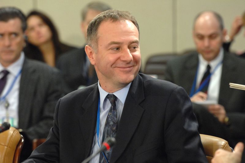 DEZV?LUIRI despre SINUCIDEREA ambasadorului sârb la NATO. Ce l-a determinat s?-?i ia via?a pe aeroportul din Bruxelles