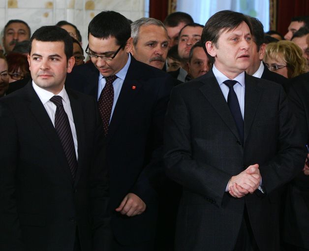 Dragnea, Crin ?i Felix î?i iau partea leului în Guvernul Ponta 2