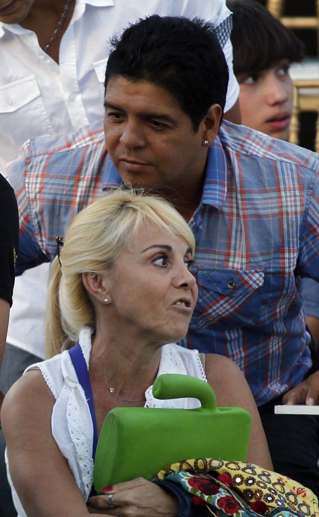 FACE?I cuno?tin?? cu FRATELE LUI MARADONA