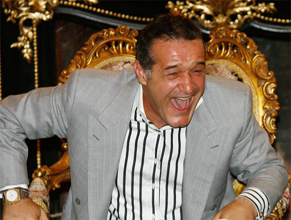 Gigi Becali, ironizat de olandezi: „Steaua are un patron nebun!”