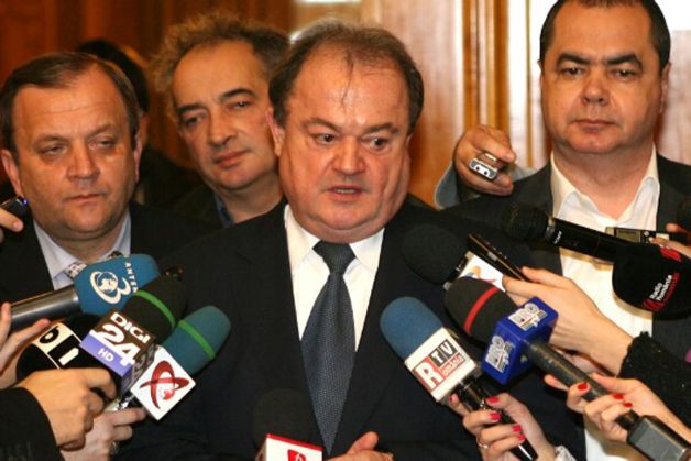 În PDL î?i dau demisia cei care n-au candidat
