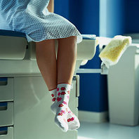 Început promi??tor pentru programul de depistare a cancerului de col uterin. Câte femei au fost testate ?i care sunt pa?ii de urmat