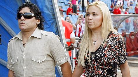 Maradona a divor?at. AFL? cine i-a furat inima