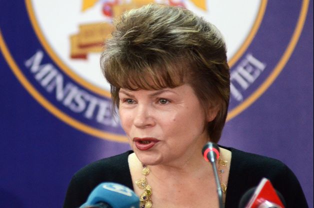 MINISTERUL JUSTI?IEI. Mona Pivniceru ar putea r?mâne pe dinafar?. PSD vrea ministerul de la PNL
