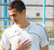 ?OCANT: Un fotbalist de la FC Arge? a vrut s? se sinucid? în cantonament!