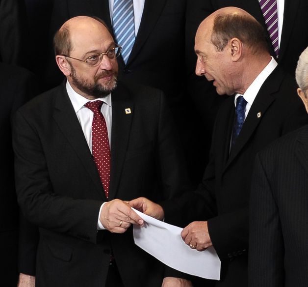 Pact de coabitare semnat de B?sescu ?i Ponta