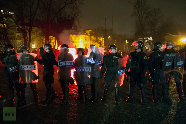 REVOLTE în Slovenia. Poporului i-a ajuns CU?ITUL la os
