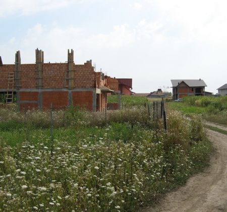 Statul scoate la vânzare mii de metri p?tra?i de teren la Snagov