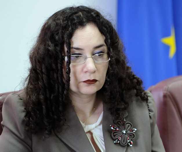 TENSIUNI ÎN JUSTI?IE. CONTRE DURE între Mona Pivniceru ?i Sec?ia de procurori a CSM pe numirile la ?efiile din Parchete