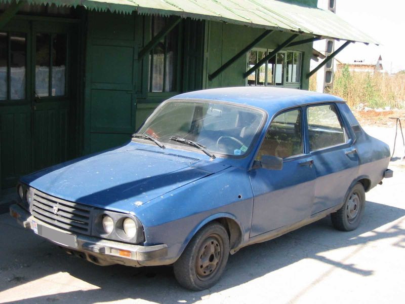 V? c?uta?i MA?INA FURAT?? Încerca?i, mai întâi, la centre de fier vechi. Doi bucure?teni AU P??IT-O!