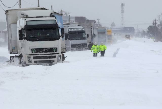18 DRUMURI NAȚIONALE sunt BLOCATE din cauza VISCOLULUI | Informații în timp REAL