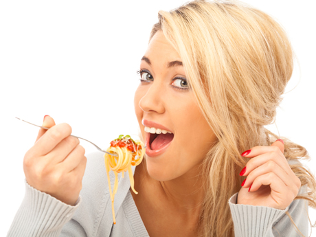 Când să mâncați pastele și carnea ca să nu vă îngrășați