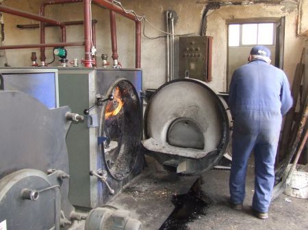 Câte zile libere au românii în 2014 și ce riscă angajatorii care nu le respectă