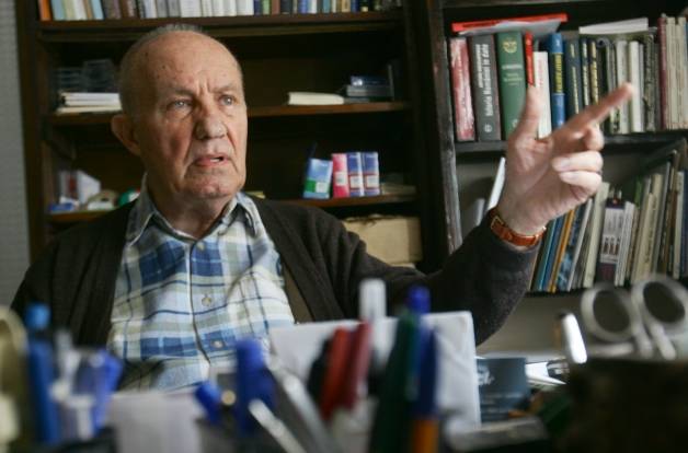 CNSAS: Istoricul Dinu C. Giurescu NU a făcut POLIŢIE POLITICĂ, dar a furnizat INFORMAŢII
