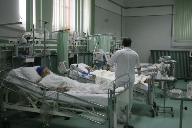CORUPŢIE LA CFR. Directorul CFR Marfă, implicat în dosarul lui Gruia Stoica, în comă la Spitalul Elias, după ce a făcut accident vascular cerebral!