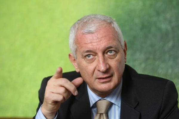 Declaraţie AGRESIVĂ a lui Frunda, consilierul lui Ponta, despre vizita lui Nuland: „Uncle Sam ne privește cu SUPERIORITATE. Nu suntem COLONIE”