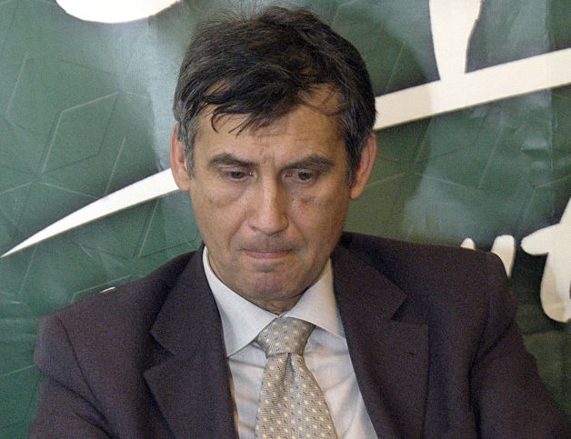 Deputatul UDMR, Kerekes Karoly, judecat pentru conflict de interese. Procurori: Şi-a angajat fiul şi soţia la cabinetul parlamentar