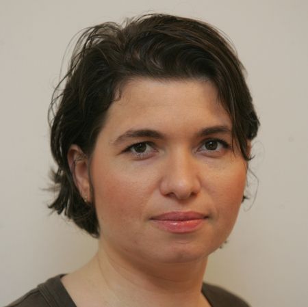 „Doamna, dar nu ne bateți...Noi suntem învățați cu cureaua”