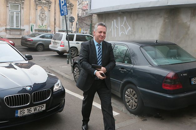 DOSARUL "TRANSFORMATORUL". Relu Fenechiu a recunoscut că a făcut afaceri penale cu bulibaşa