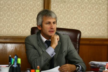 Guvernul împrumută 1,3 miliarde lei pentru plata beneficiarilor fondurilor europene