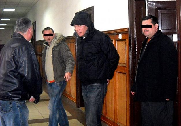 Îndrăgostit de bani. Ghinionul escrocului sentimental de pe Facebook, arestat de o femeie