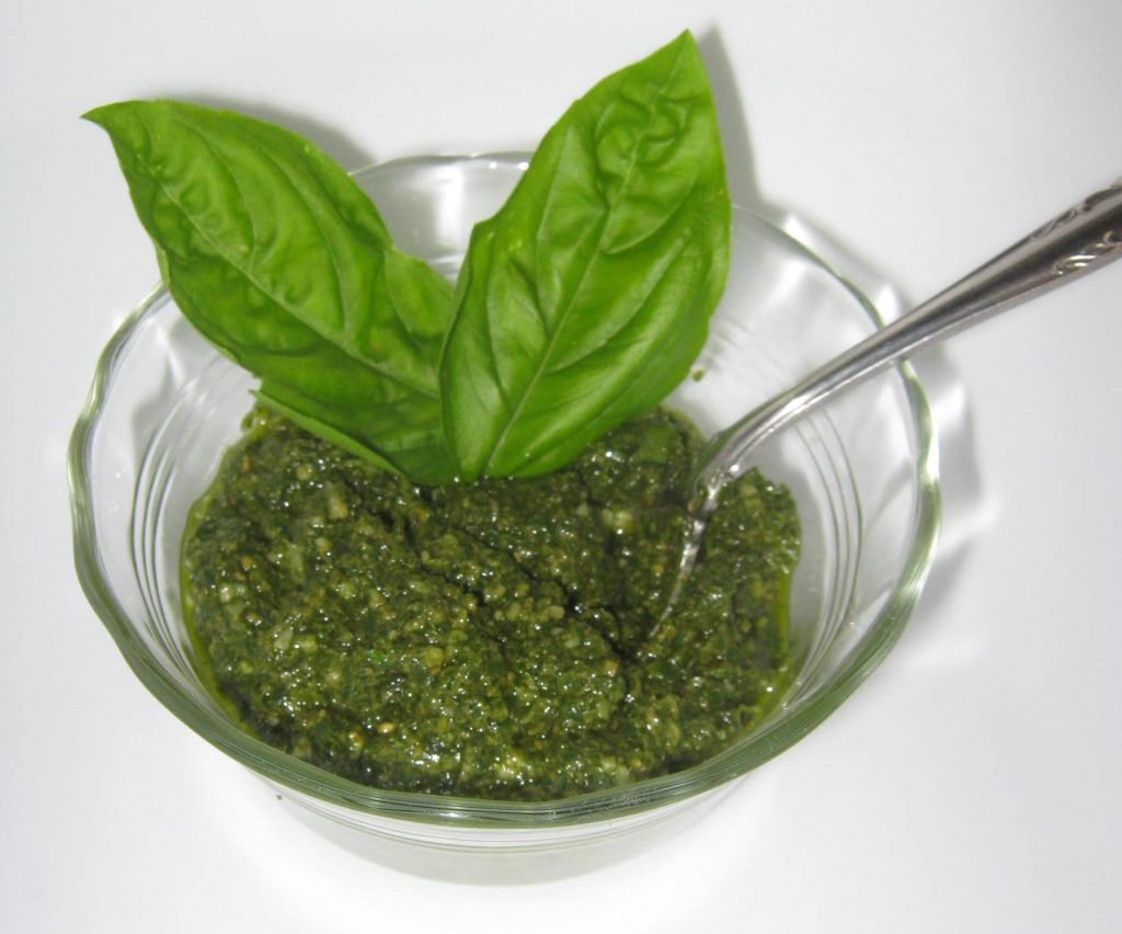 Medicina ayurvedică. Cinci tratamente cu busuioc