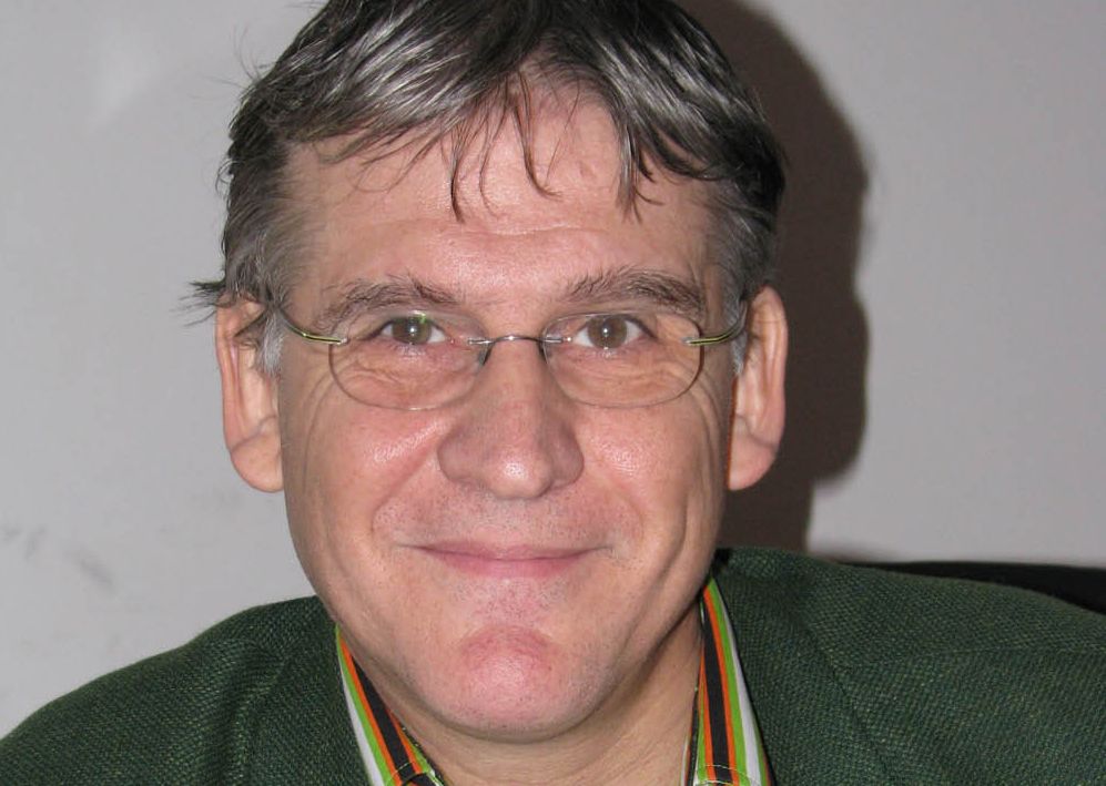 Năstase A. se reîntoarce „acase”