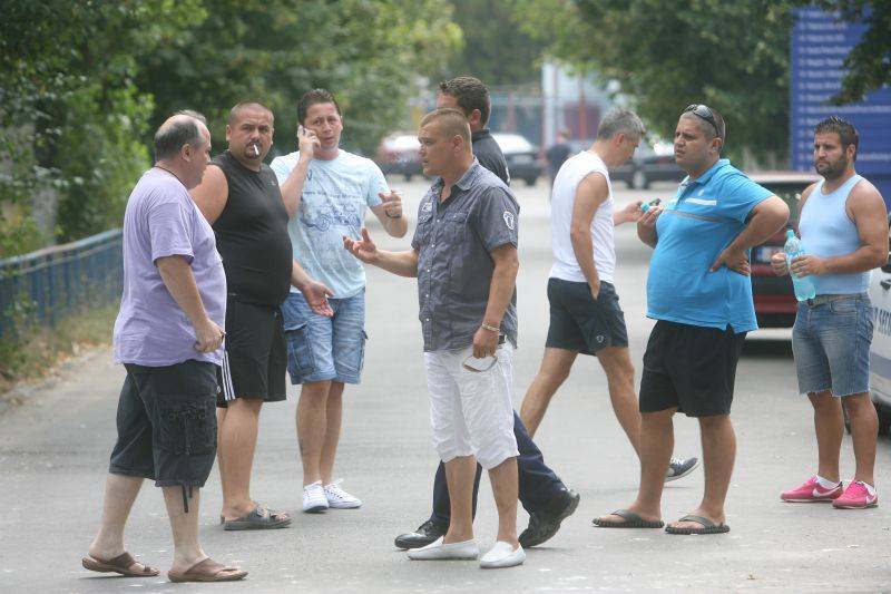 NEWS ALERT! Zece membri ai CLANULUI SPORTIVILOR au fost SĂLTAȚI DE POLIȚIȘTI. Printre ei - Adrian Preda