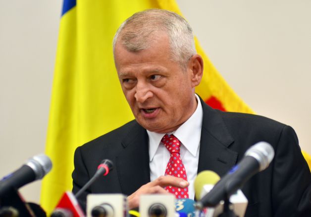 Oprescu nu se lasă. Vrea ca o mare parte din banii încasați din piețe să ajungă în vistieria Municipalității