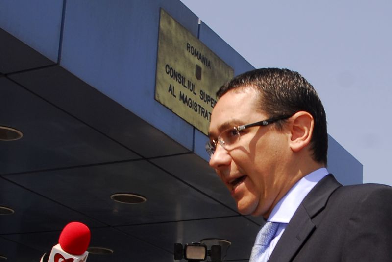 Ponta l-a trimis pe Cazanciuc la CSM să discute Codurile. "Dacă este un Cod rău, trebuie să-i sancționăm pe Băsescu, Boc și Predoiu"