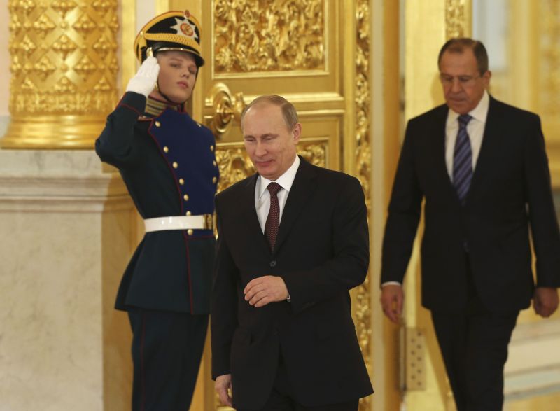 Putin către homosexualii ce vor veni la Soci: "Puteţi să staţi liniştiţi şi relaxaţi, dar lăsaţi copiii în pace"