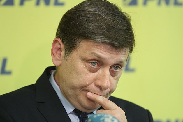 Replica lui Antonescu: Niciun partener nu a sugerat că România este pe marginea prăpastiei