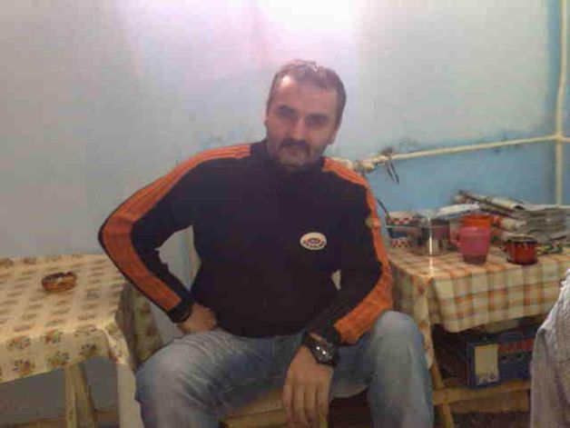 Românii continuă să fie ÎNȘELAȚI DE PUȘCĂRIAȘI.Patru DEȚINUȚI s-au îmbogățit în penitenciar cu ȚEPE PRIN TELEFON