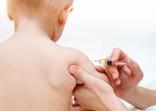Se întâmplă în România. Caz ŞOCANT: Copil VACCINAT de două ori DIN GREŞEALĂ. Cine este VINOVATUL?
