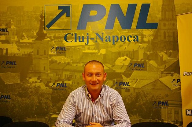 SEX LA CONGRES. Favoritul PNL pentru funcţia de secretar de stat, implicat într-un dosar de PROXENETISM