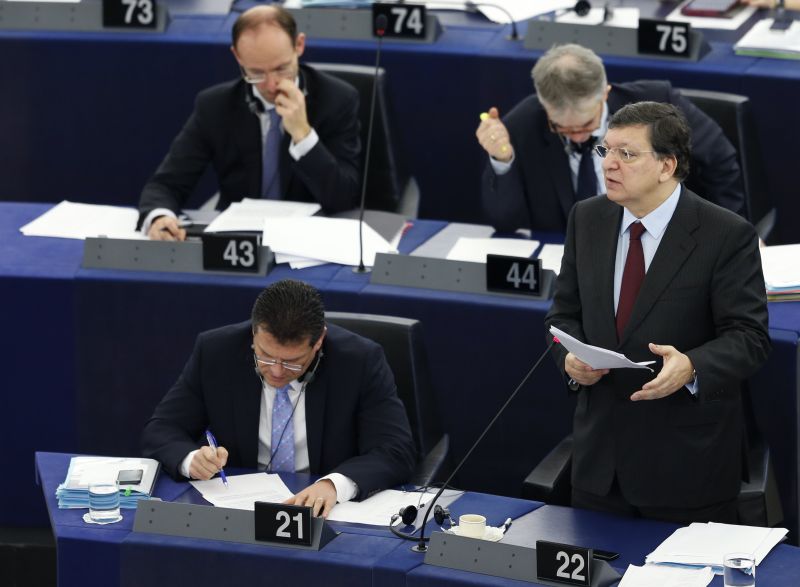 Țările care limitează libera circulație a persoanelor sunt șovine și promovează stereotipuri