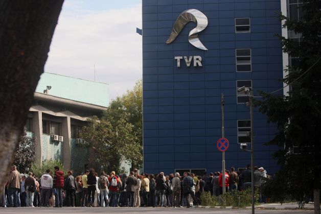 Un prezentator cunoscut de la TVR, atât de sărac încât nu-și mai poate întreține copiii