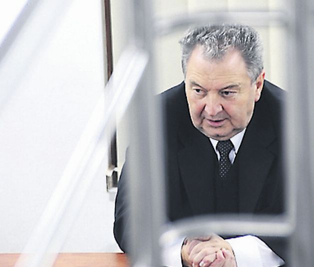 UPDATE. Caracatița de la Asigurări. Milionarul Carabulea a corupt Autoritatea de Supraveghere Financiară