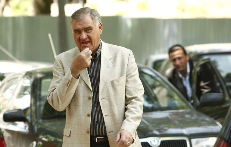 A apărut încă un pretendent la șefia FRF!
