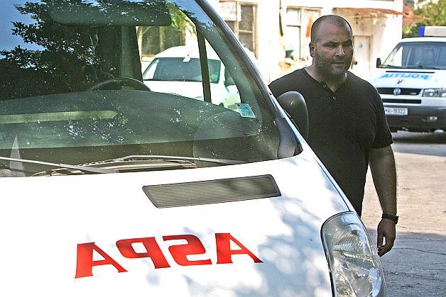 A început eutanasierea maidanezilor din Capitală, după ce numărul adopțiilor a scăzut dramatic. Colegiul Medicilor pregătește o lege care ar putea bloca gestionarea problemei maidanezilor