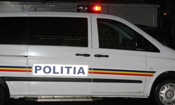 ACCIDENT în CAPITALĂ. Trei POLIŢIŞTI şi alţe două persoane au fost RĂNITE